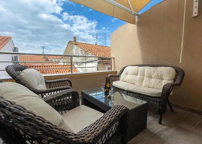 Nautical Old Town - With Roof Terrace Apartman
