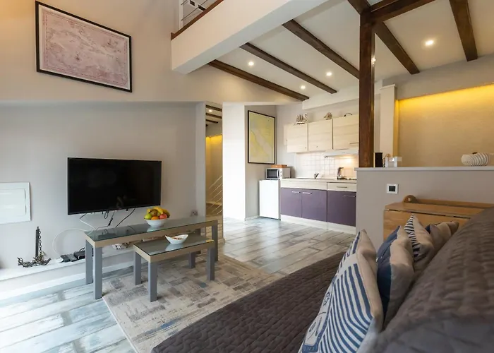 Nautical Old Town - With Roof Terrace *