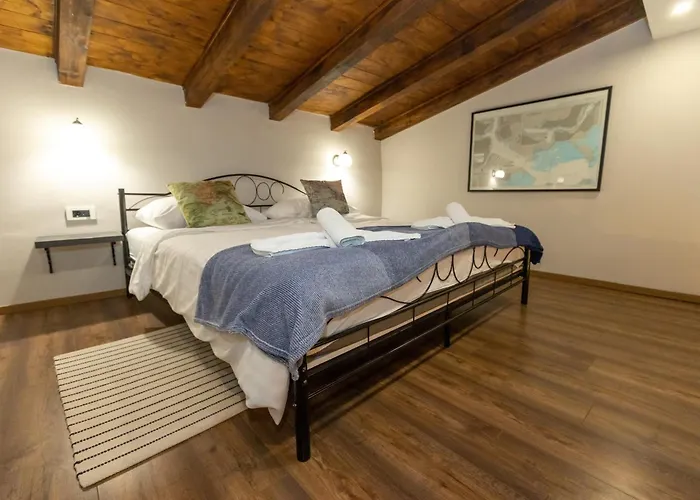 Nautical Old Town - With Roof Terrace Apartment *